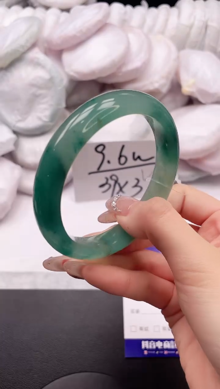 【闪购商品】石英质玉手镯未镶嵌9L363-60