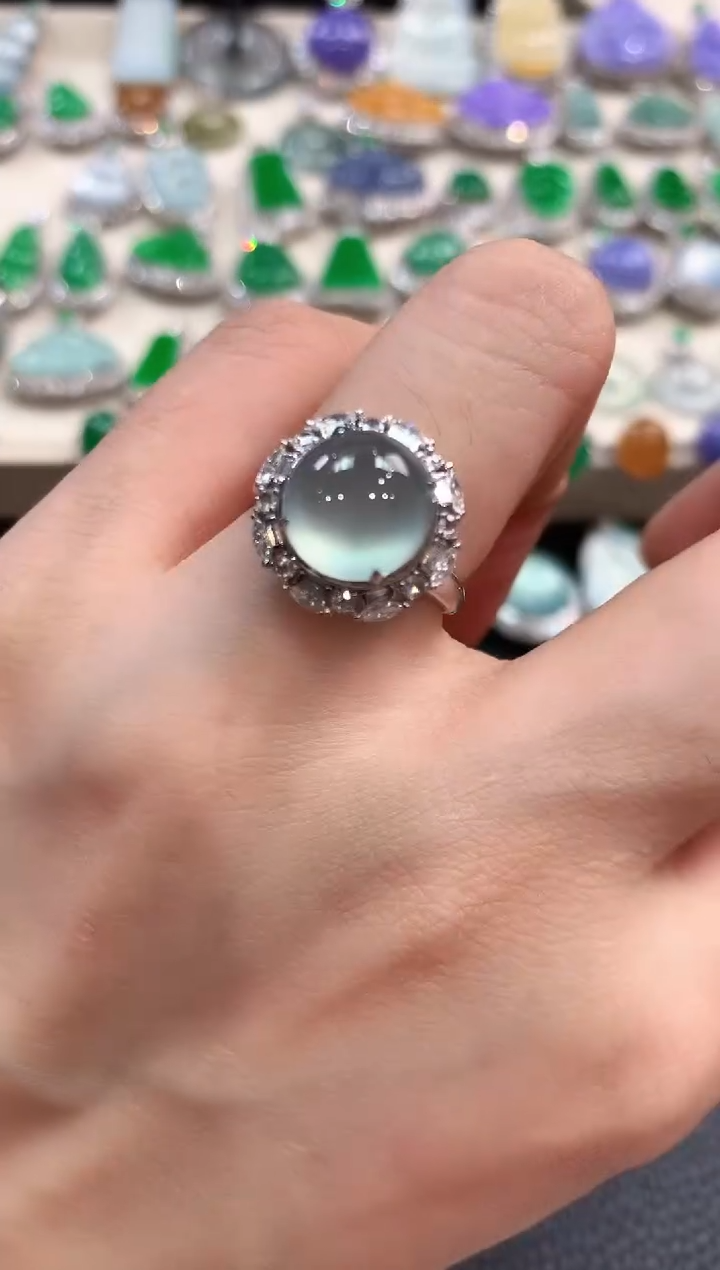 【闪购商品】翡翠戒指18K金镶嵌m45       