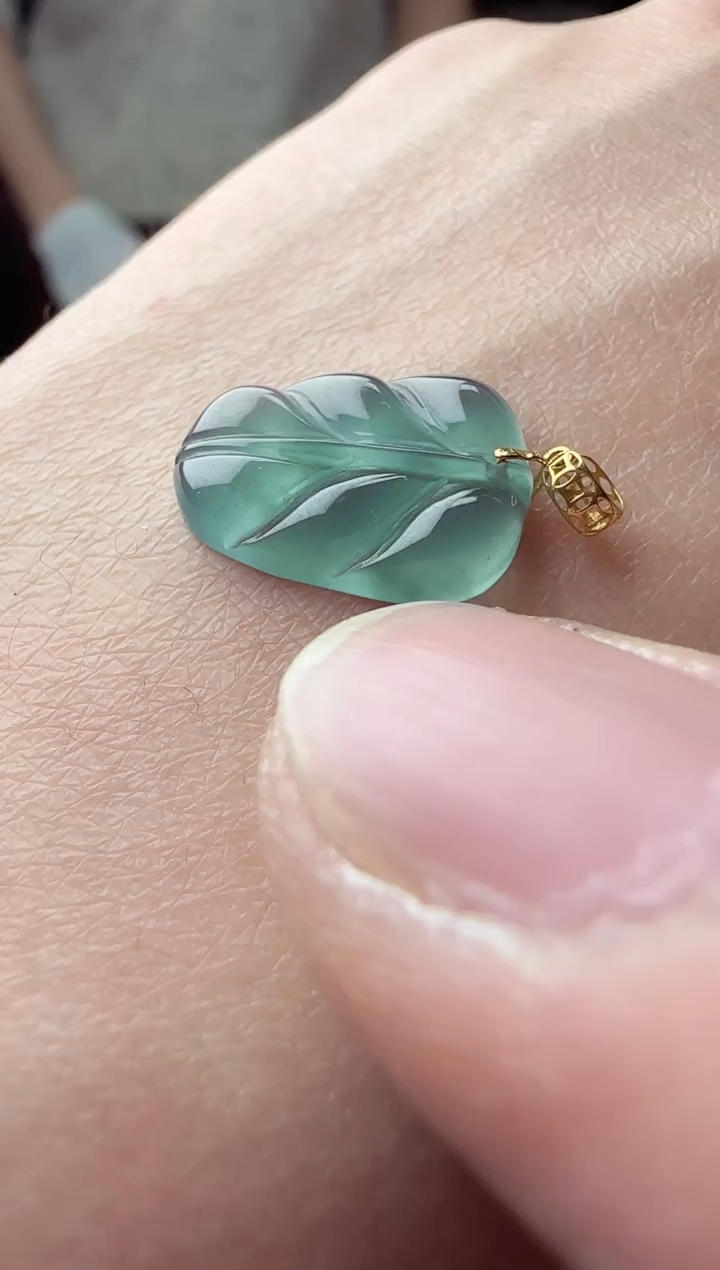 【闪购商品】翡翠吊坠(赠链)18K金镶嵌多样性发货只发一件33