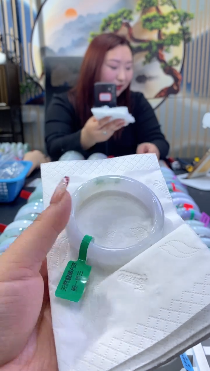 【闪购商品】翡翠手镯未镶嵌00006392