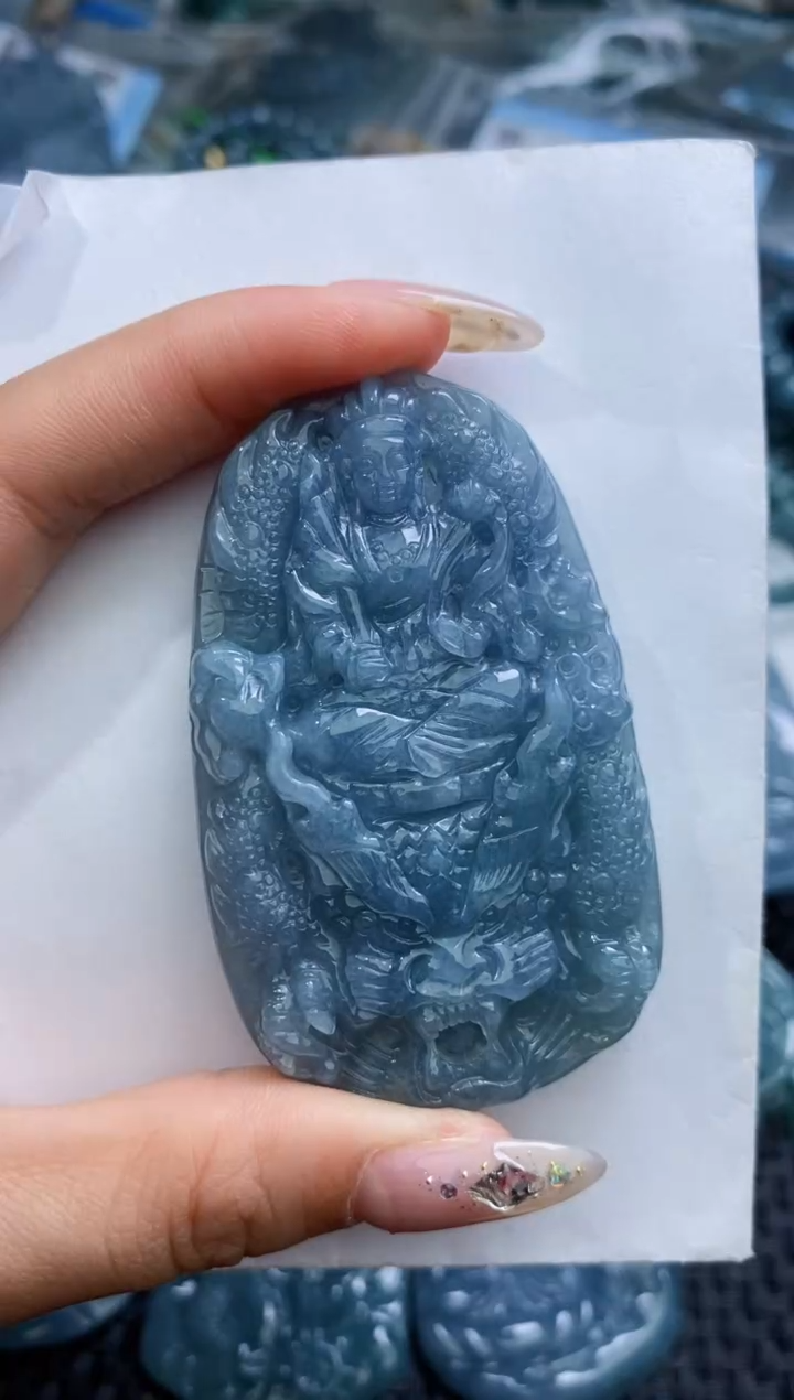【闪购商品】翡翠颈饰未镶嵌          