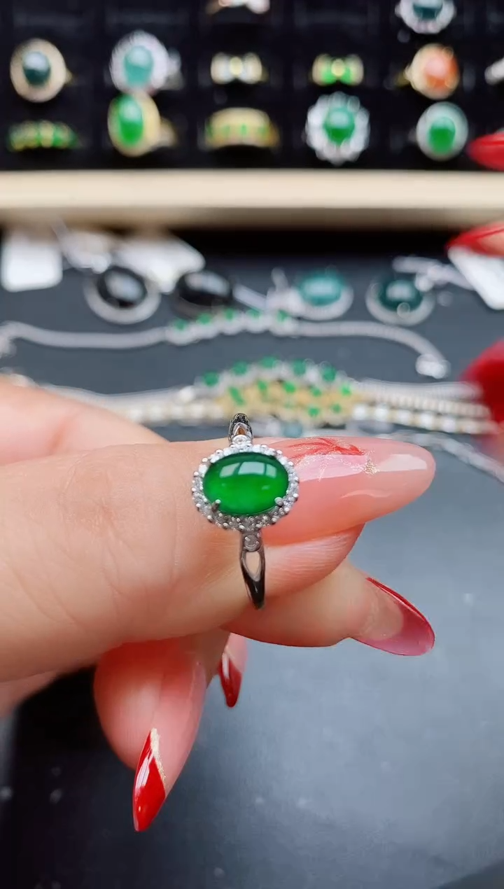 【闪购商品】翡翠戒指银S925镶嵌12121