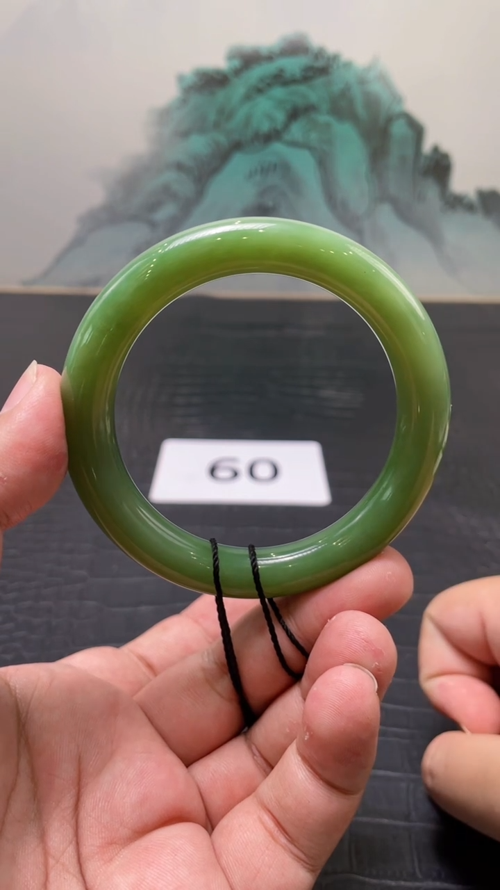 未镶嵌手镯和田玉（碧玉）一****提60