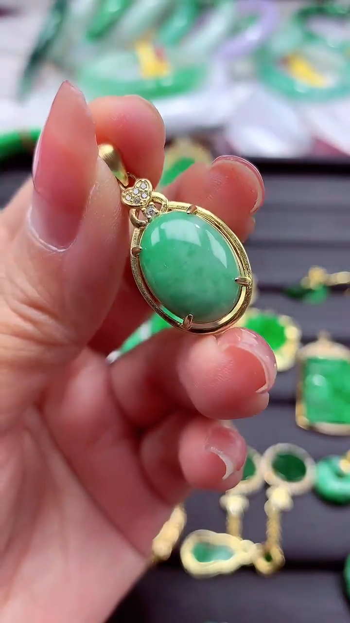 【闪购商品】翡翠颈饰银S925镶嵌颈饰