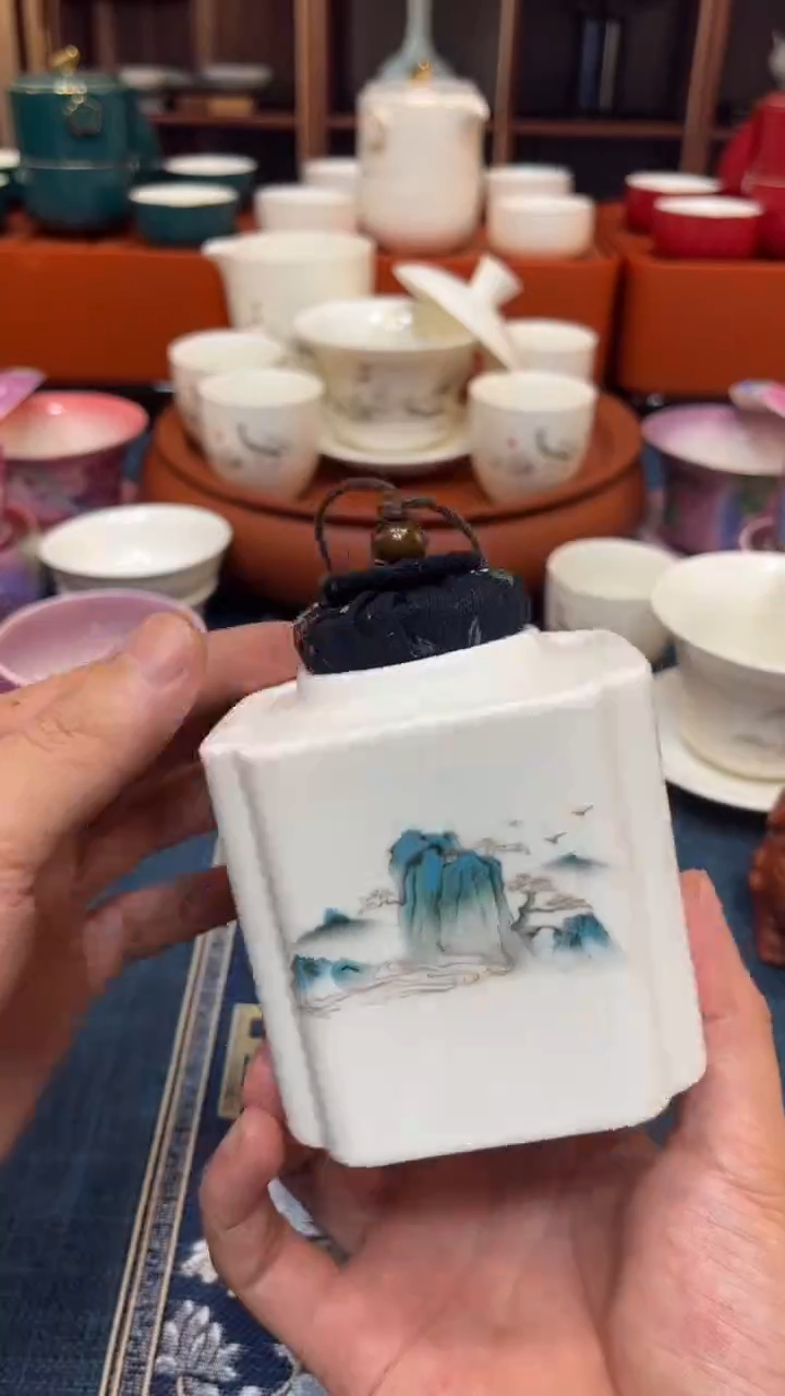 手工艺品琉璃茶叶罐
