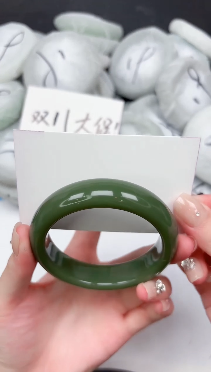 未镶嵌手镯石英质玉335-58