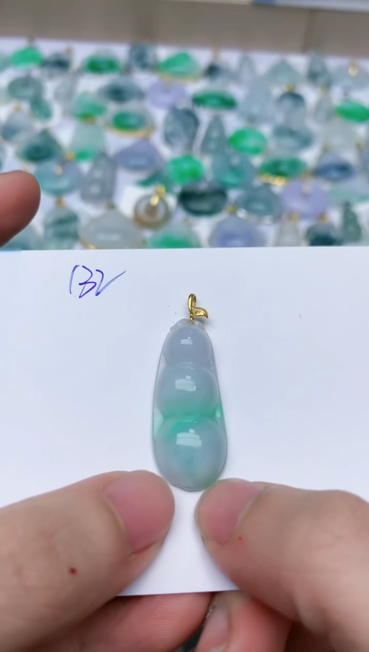 【闪购商品】翡翠颈饰18K金镶嵌天然翡翠A货    