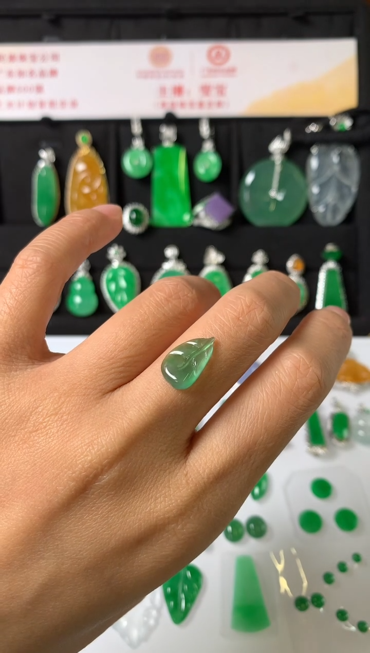 未镶嵌定制翡翠裸石（镶嵌定制）