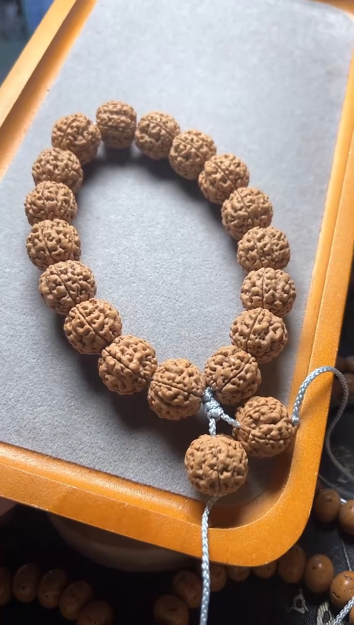 【闪购商品】金刚菩提手串小金刚跳跳龙手串