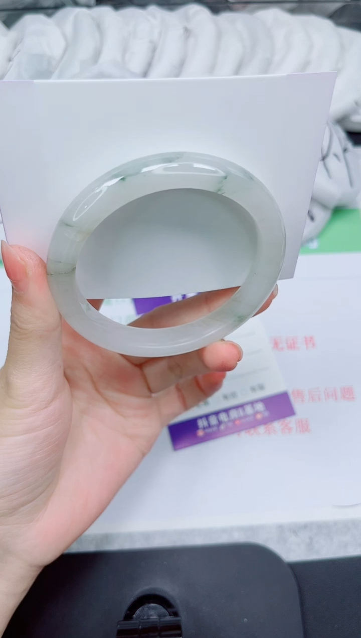 石英质玉手镯未镶嵌199-58