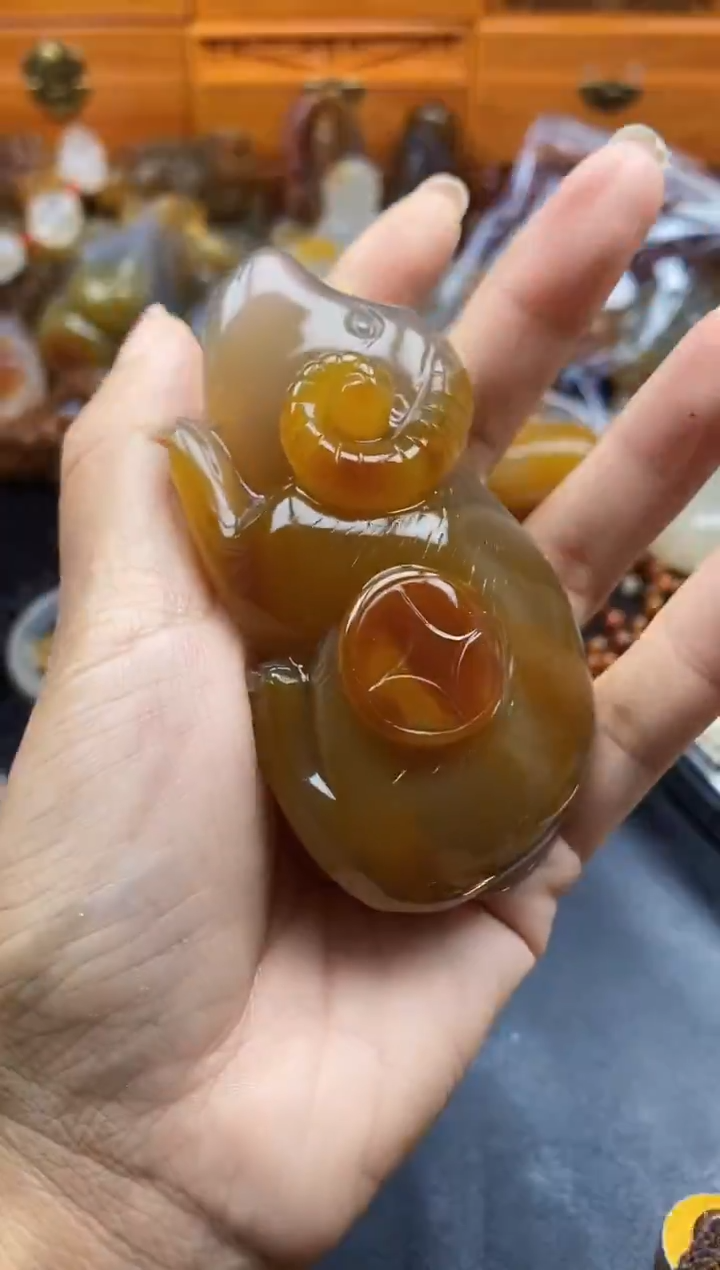 未镶嵌1玛瑙/玉髓心*拳ll