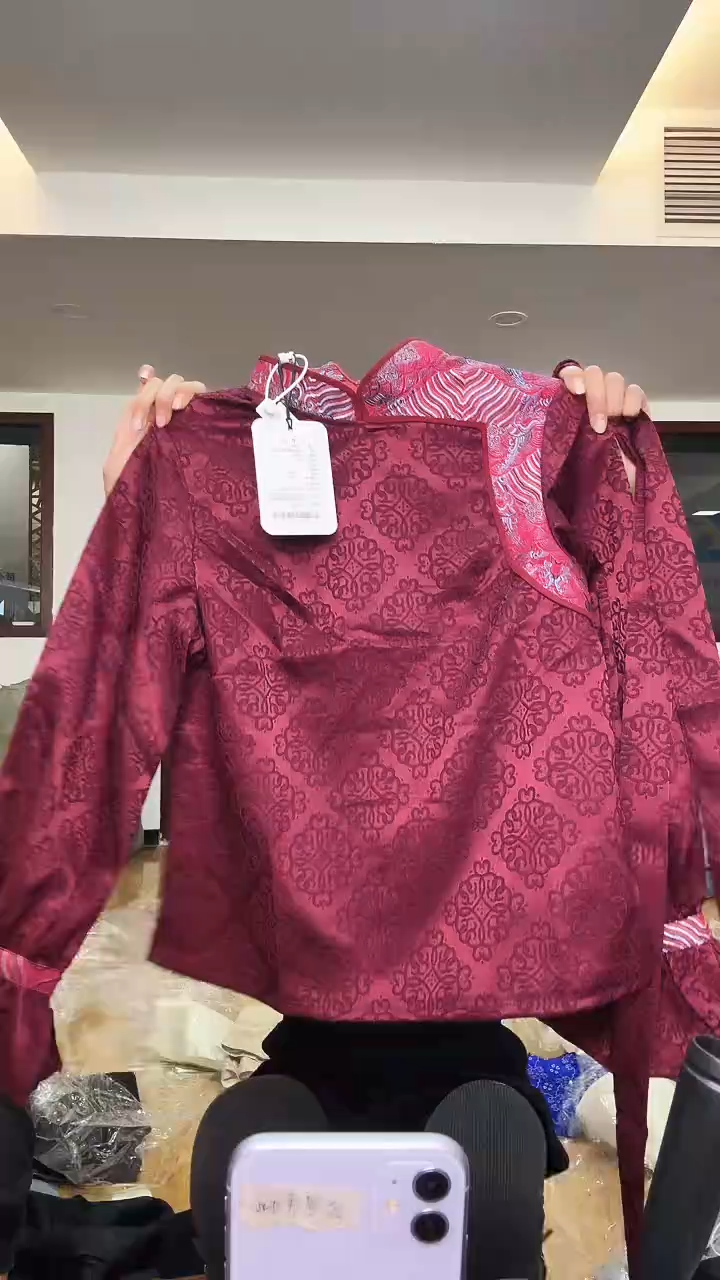 衬衣       L码        105-115斤