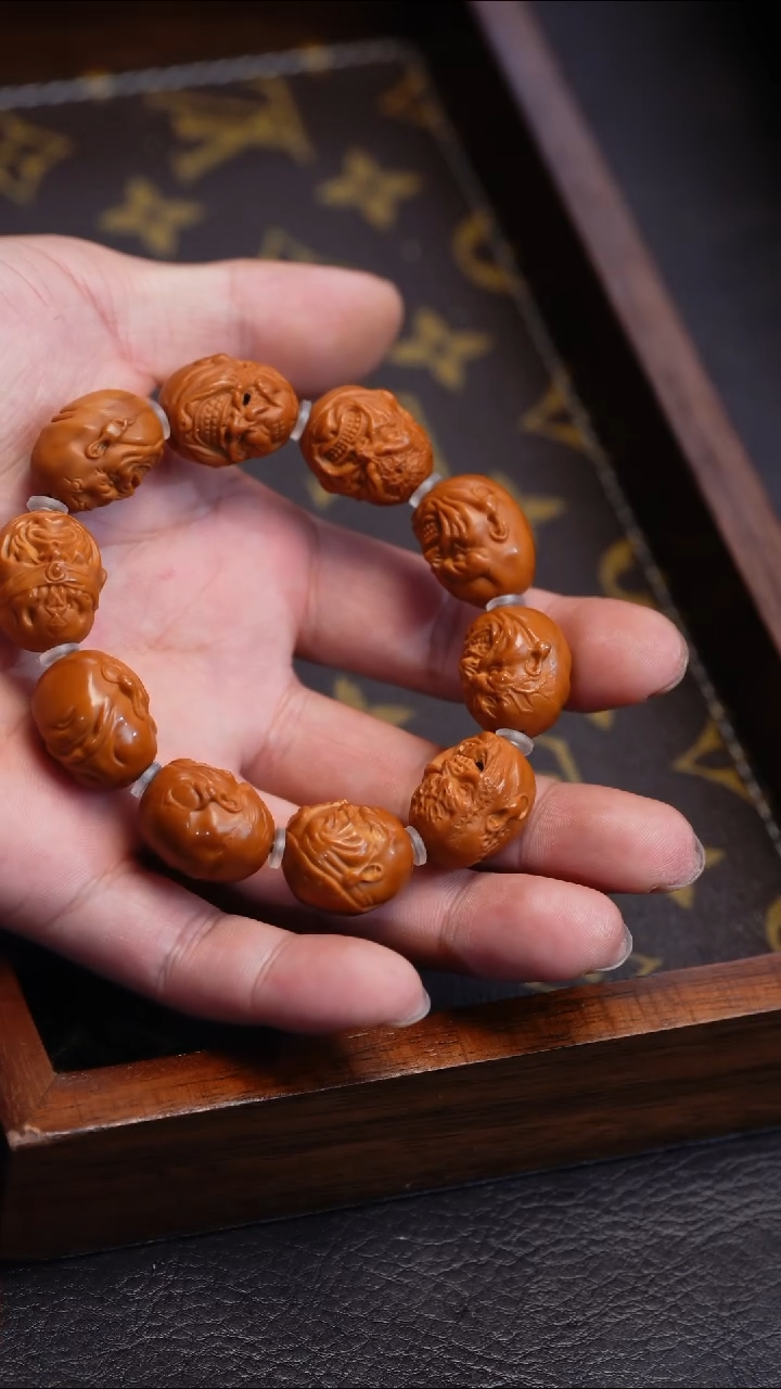 【闪购商品】橄榄核吊坠苏工橄榄核