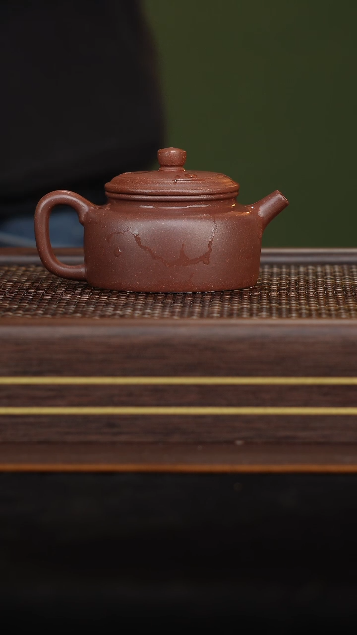 【闪购商品】宜兴（原矿）半手精工紫砂壶