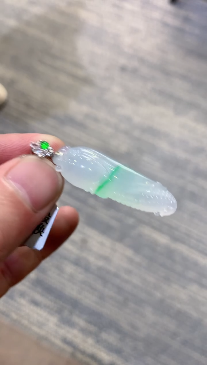 颈饰未镶嵌翡翠天然A货翡翠