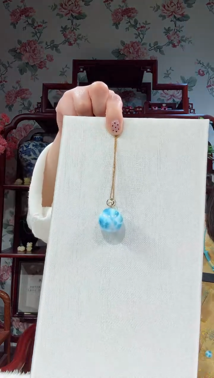 【闪购商品】针钠钙石（海纹石）颈饰18K金镶嵌海纹石颈饰