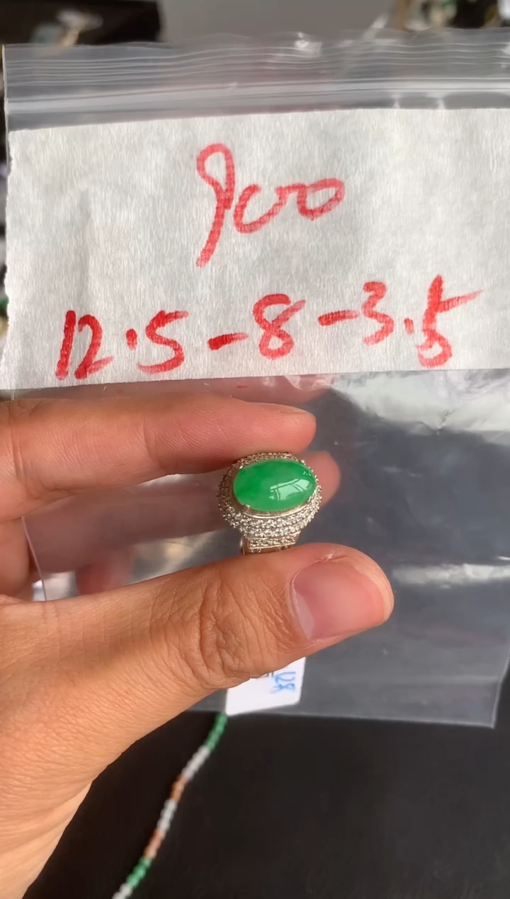 未镶嵌定制翡翠缅甸A货翡翠，拍一发一