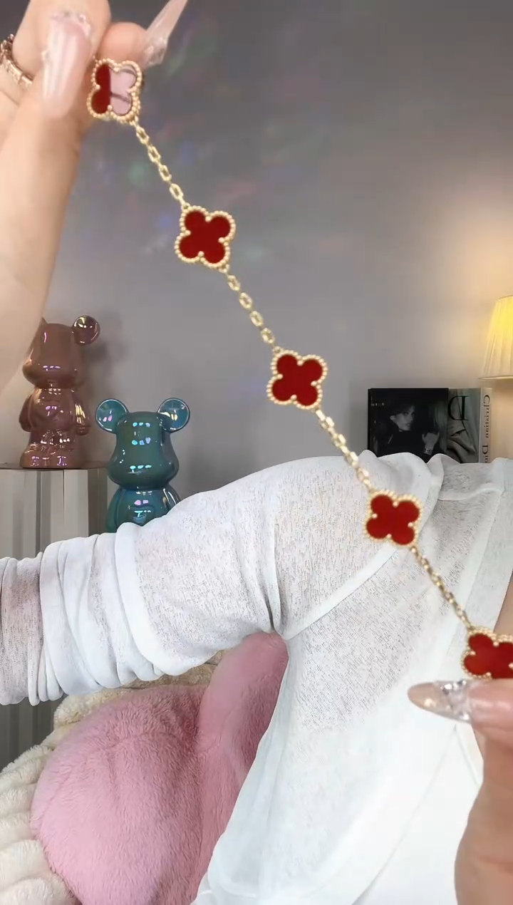 【闪购商品】玛瑙/玉髓手链18K金镶嵌K黄手链