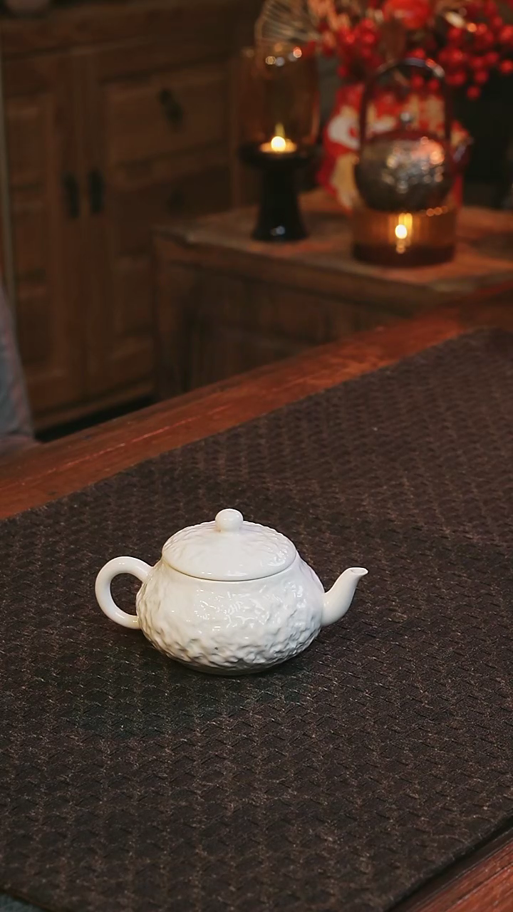 【闪购商品】瓷片小壶--------------
