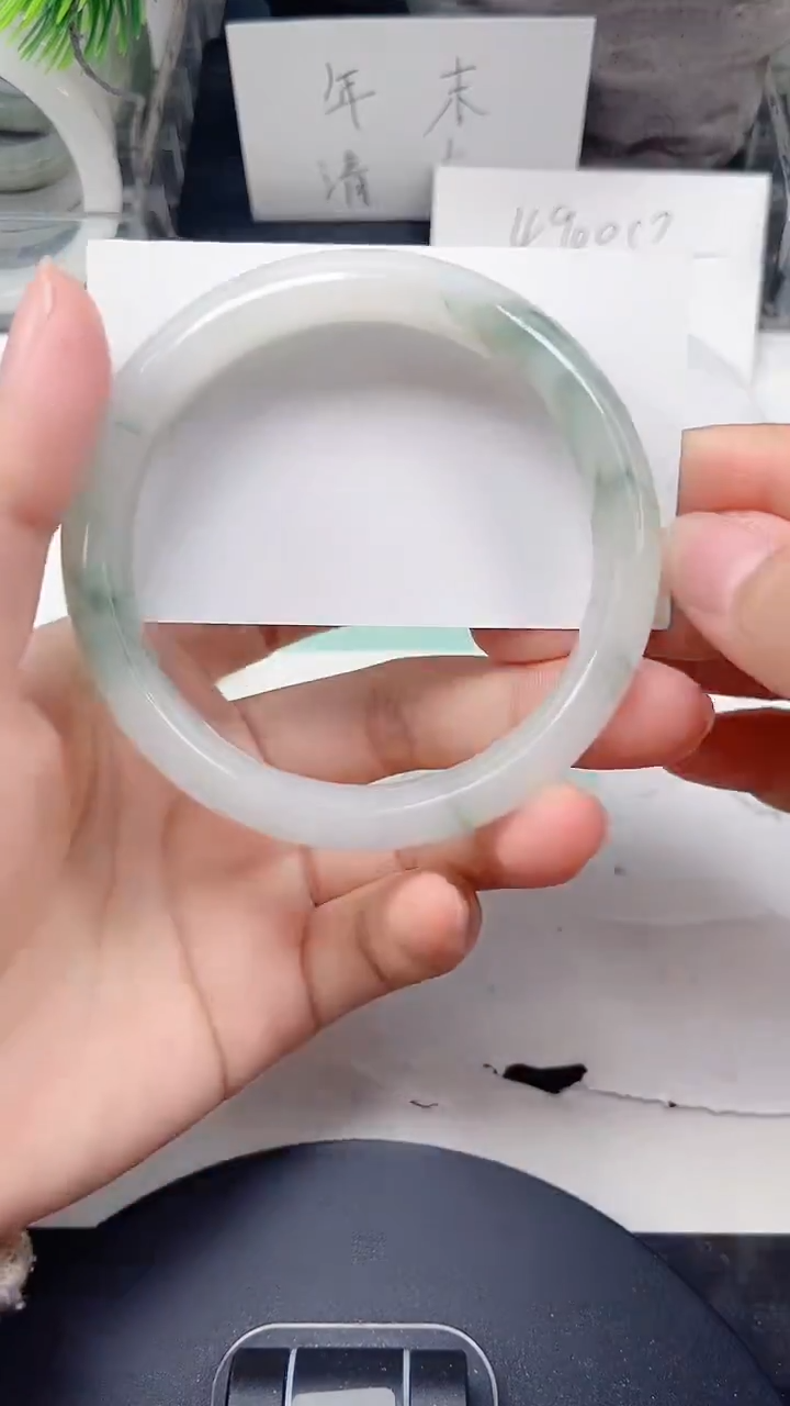 未镶嵌手镯石英质玉143-61/62