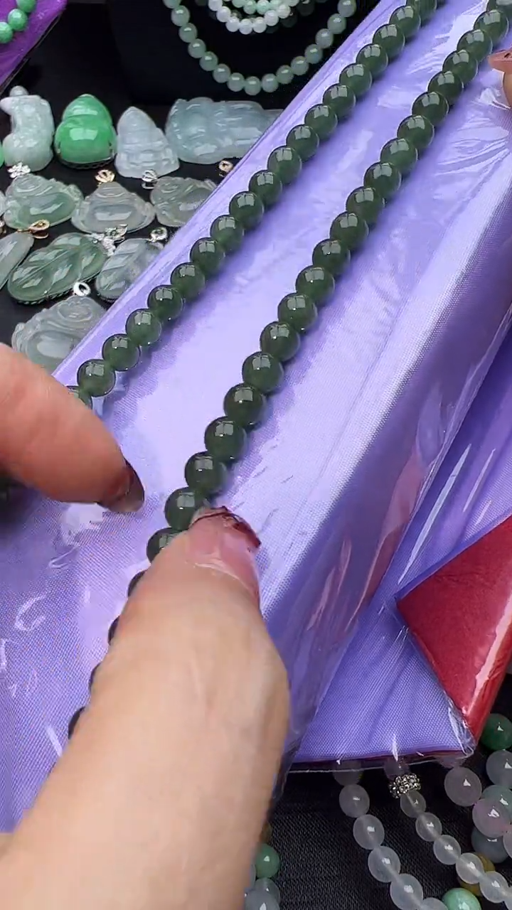 颈饰未镶嵌翡翠玉珠