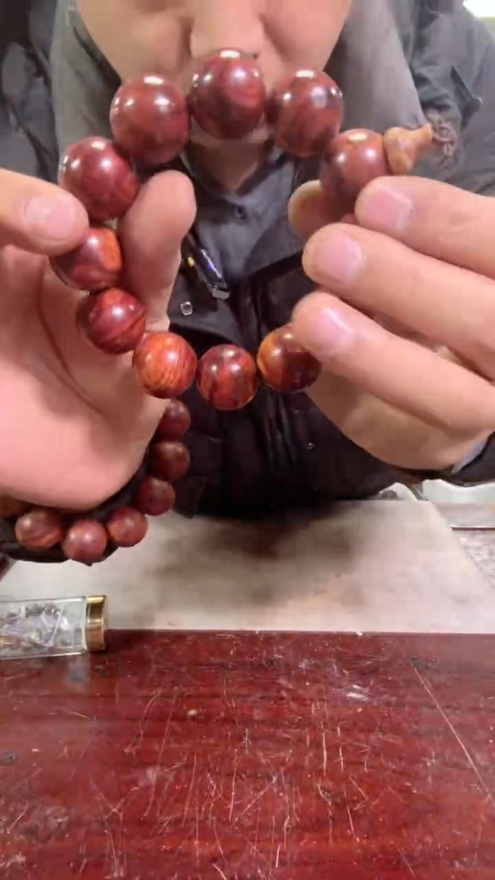 【闪购商品】花梨木类木雕工艺品8888888