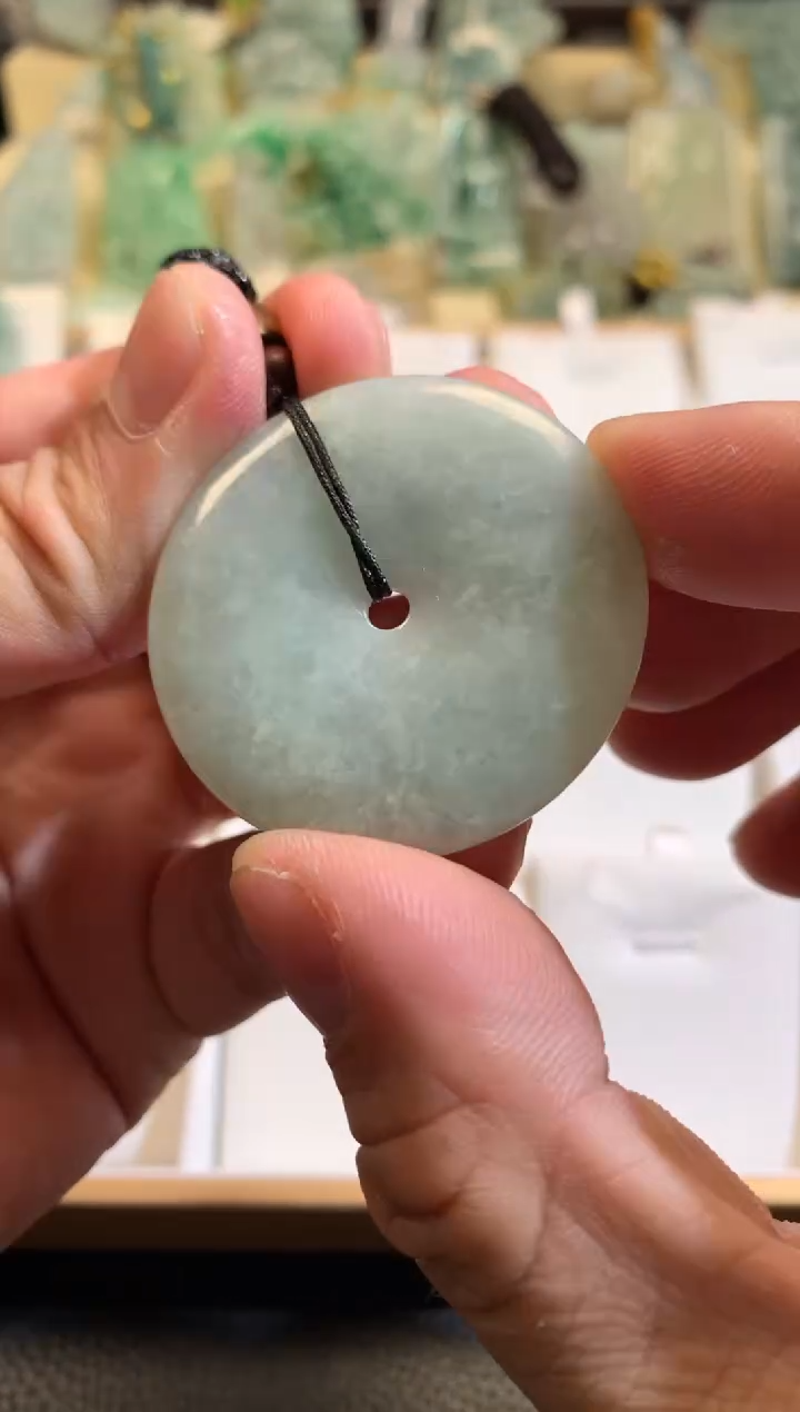 【闪购商品】翡翠颈饰未镶嵌03/10/90