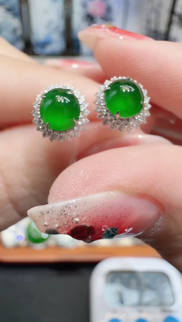 18K金镶嵌翡翠耳饰寻**今寄售回流，24小时鉴赏期