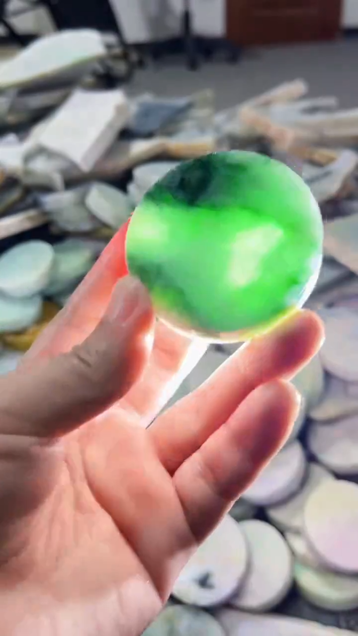 【闪购商品】翡翠挂件未镶嵌A货康壹135