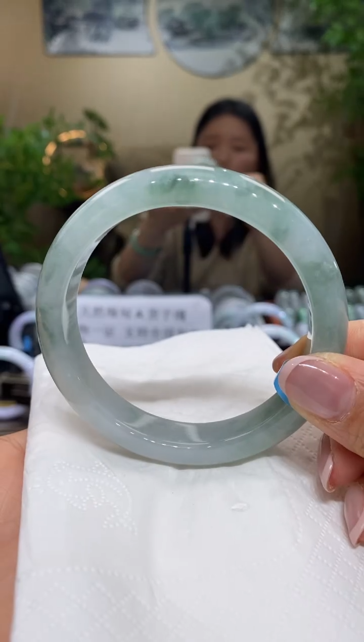 【闪购商品】翡翠手镯未镶嵌翡翠