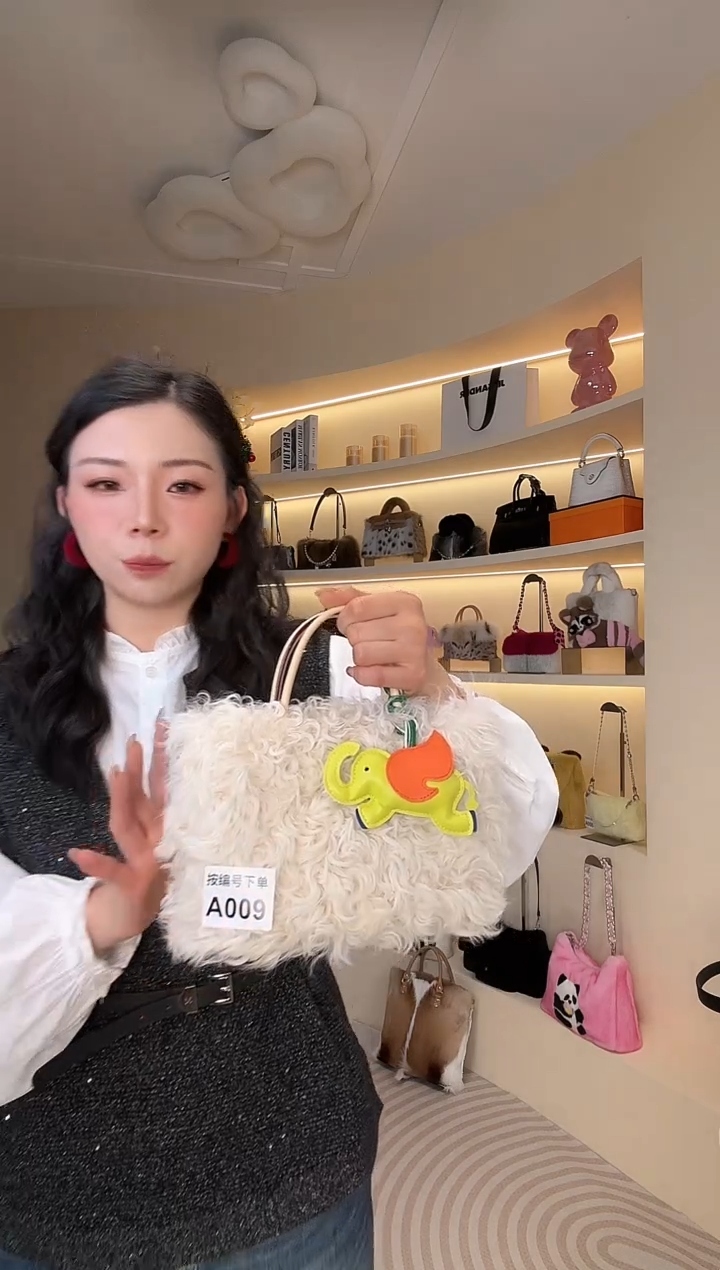 水貂毛【闪购商品】女包A009