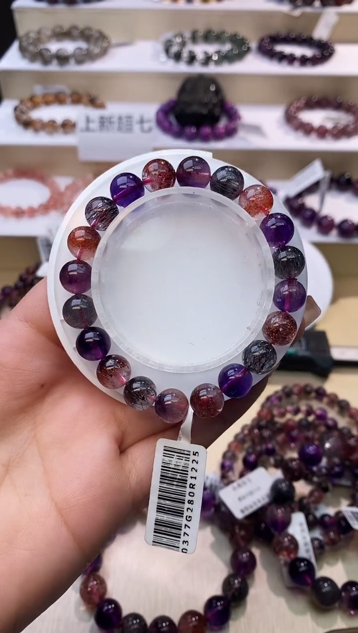 【闪购商品】水晶手链未镶嵌黑加仑超七单圈9m+
