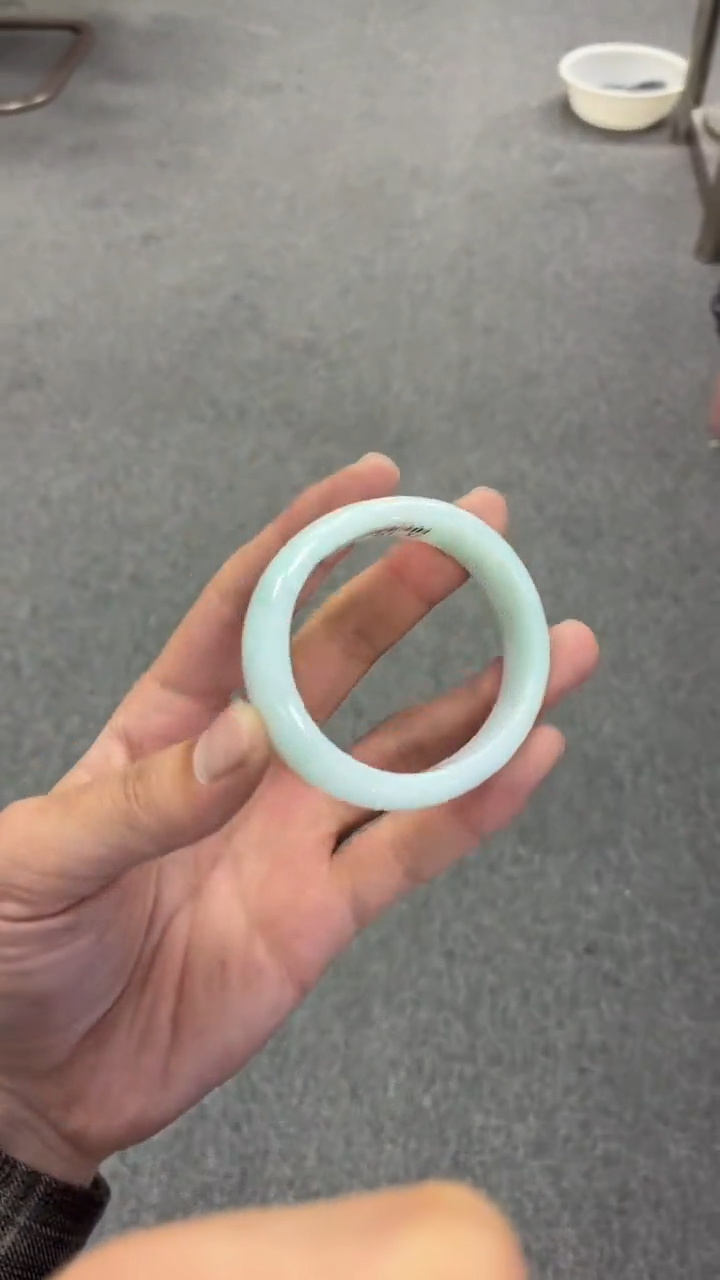 未镶嵌手镯翡翠诚*翡翠手镯