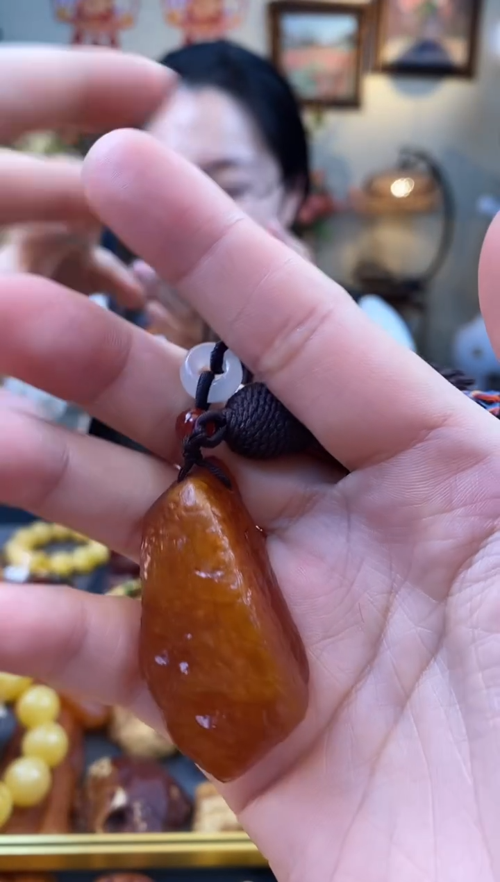 【闪购商品】未镶嵌琥珀颈饰吊坠