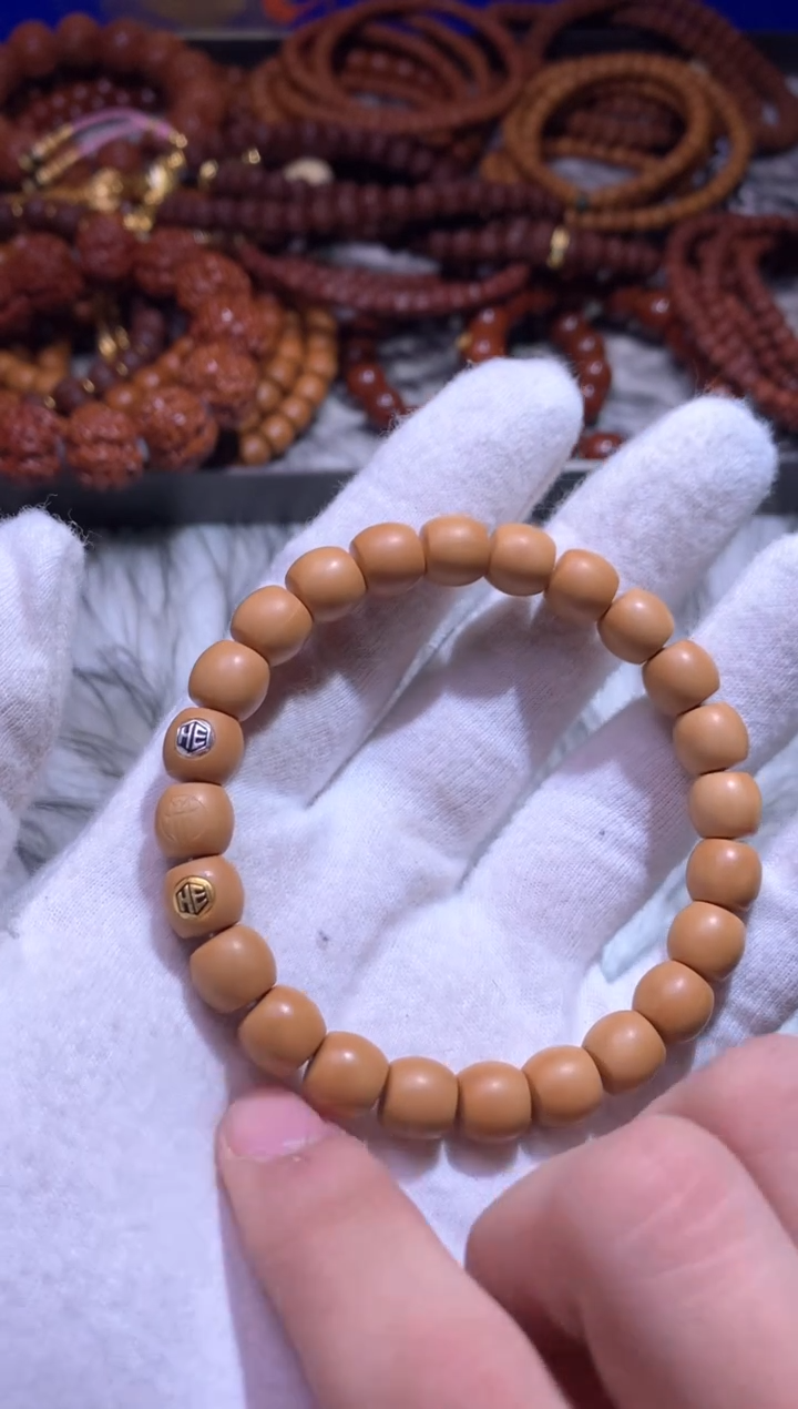 【闪购商品】猴头核桃吊坠三标猴头