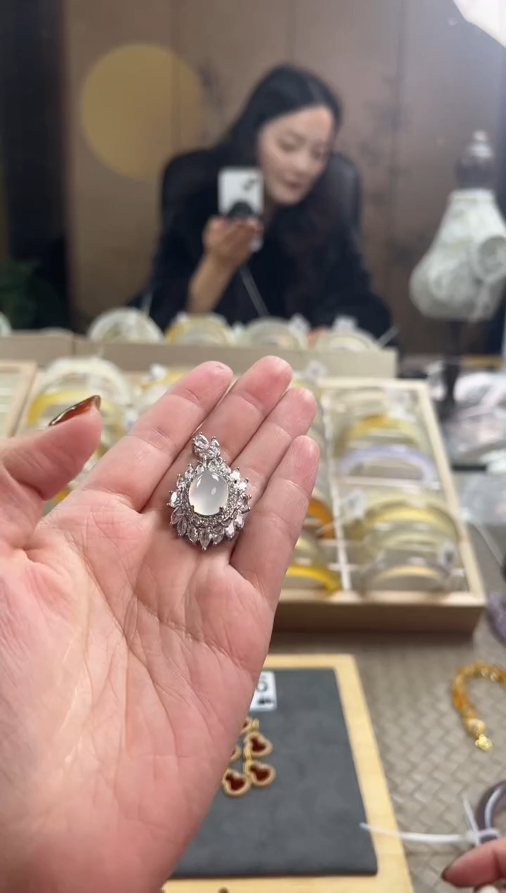 手镯玛瑙/玉髓合金225白色不带链子