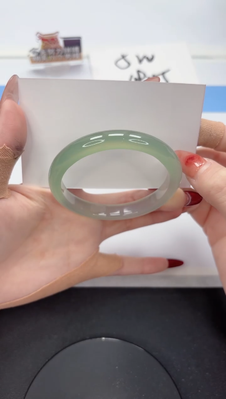 【闪购商品】石英质玉手镯未镶嵌A108-59.2