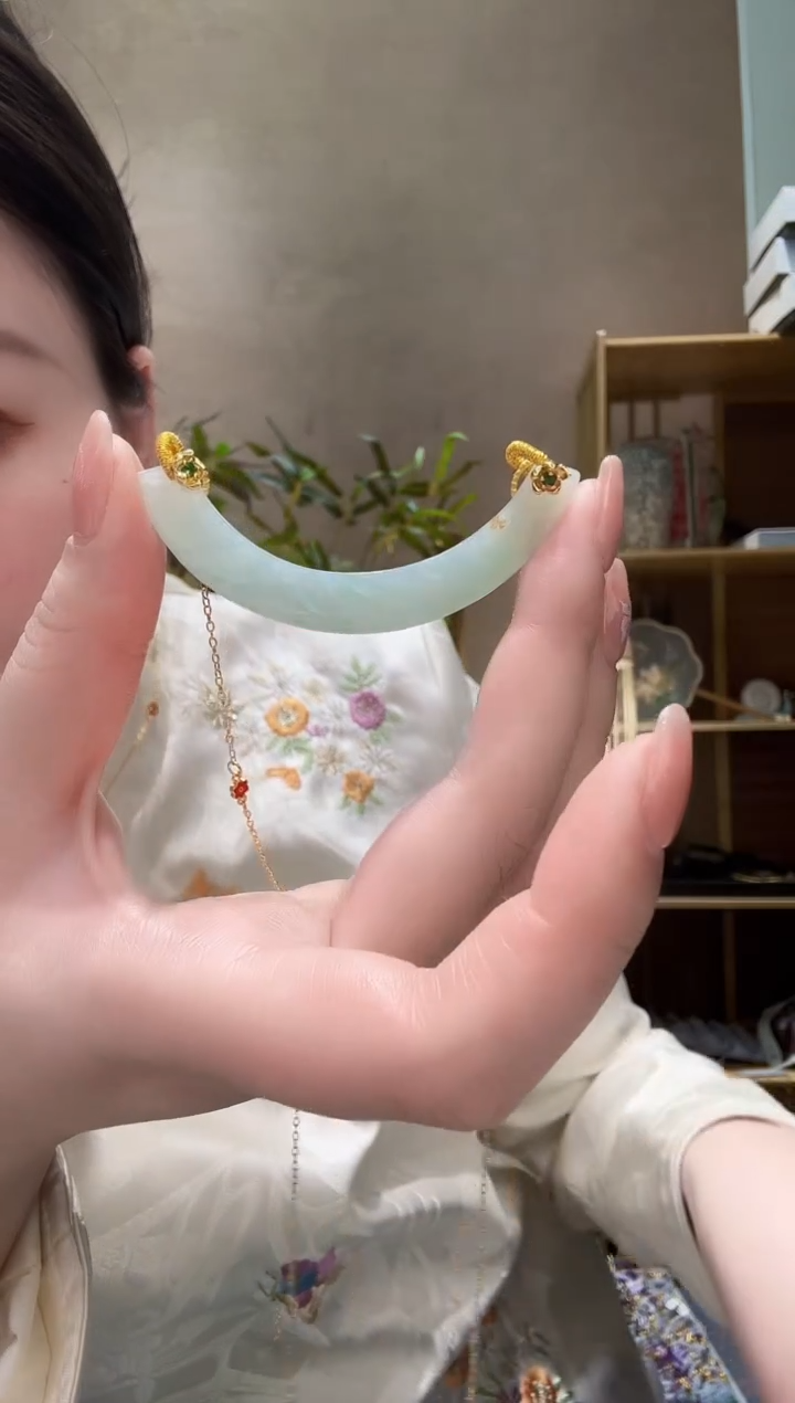 【闪购商品】翡翠颈饰未镶嵌吊坠