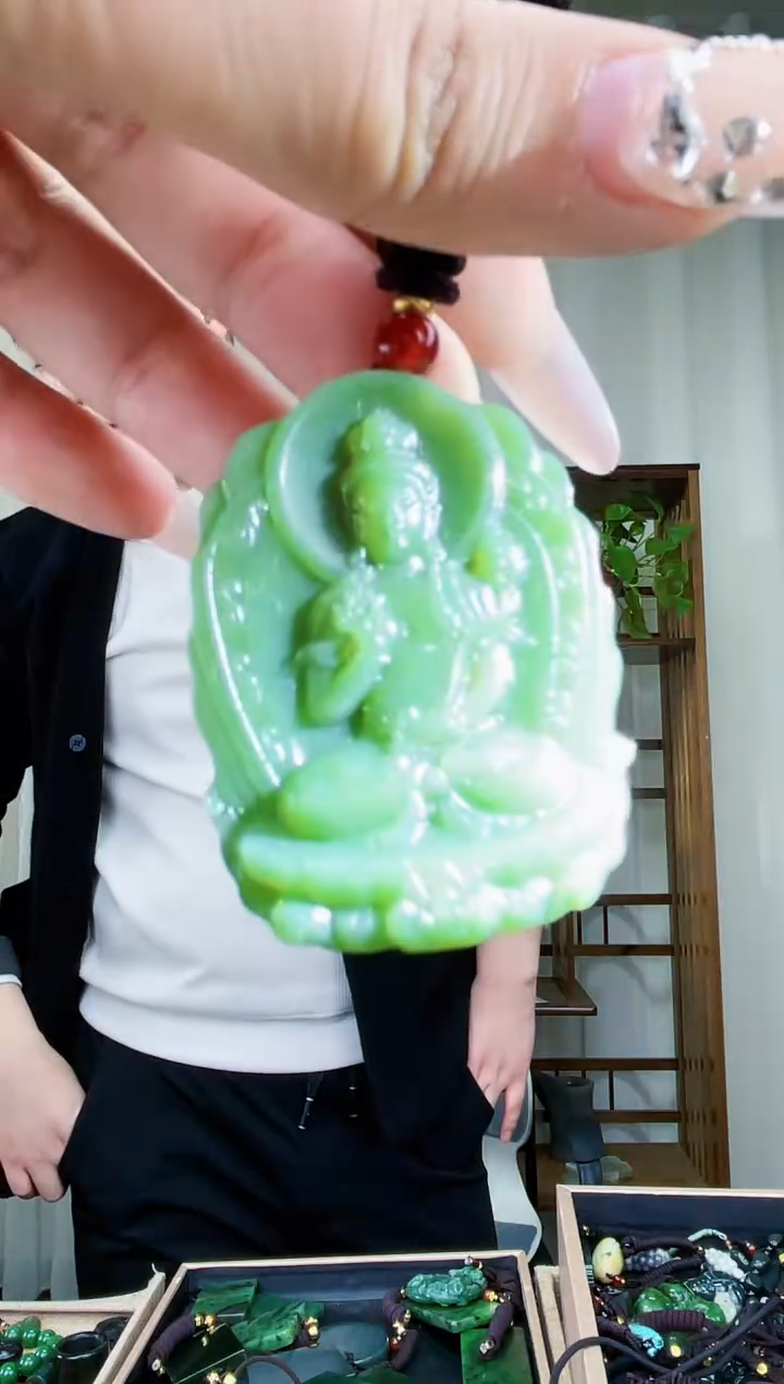 【闪购商品】和田玉挂件未镶嵌拍一发一，多样性发货！