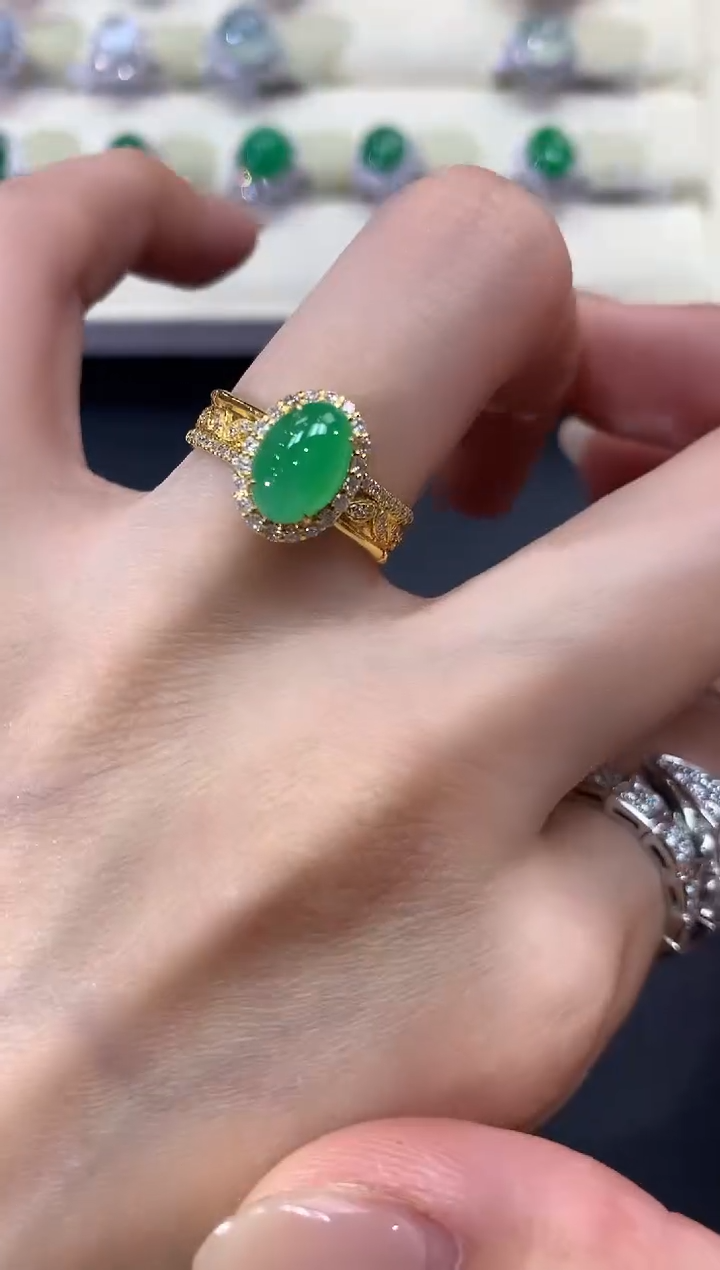 【闪购商品】翡翠戒指18K金镶嵌a168         