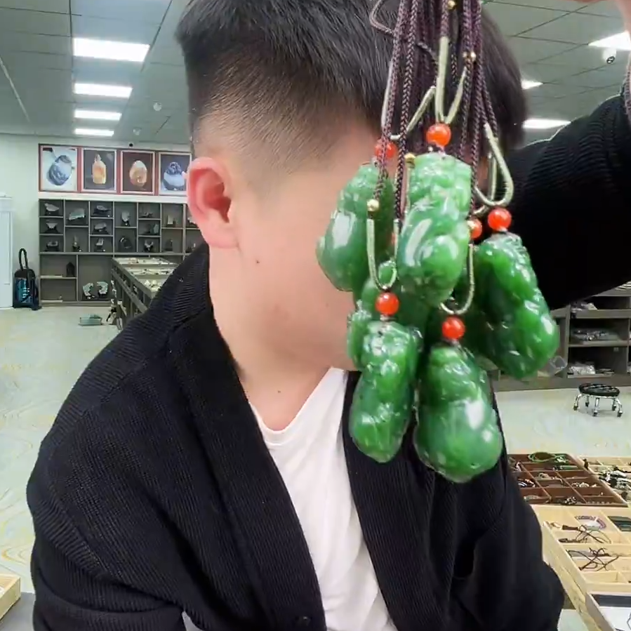 和田玉碧玉貔貅吊坠（多样性发其一）b28