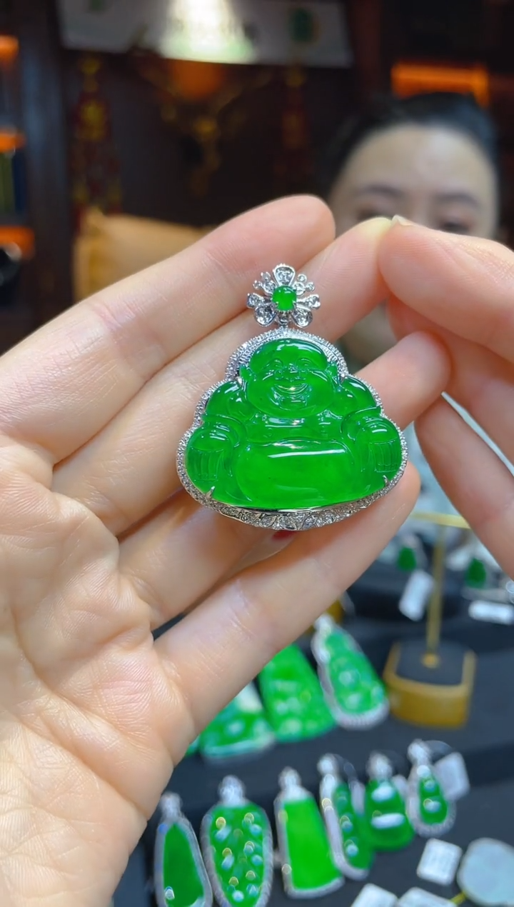 【闪购商品】翡翠颈饰18K金镶嵌119469天然A货翡翠佛公