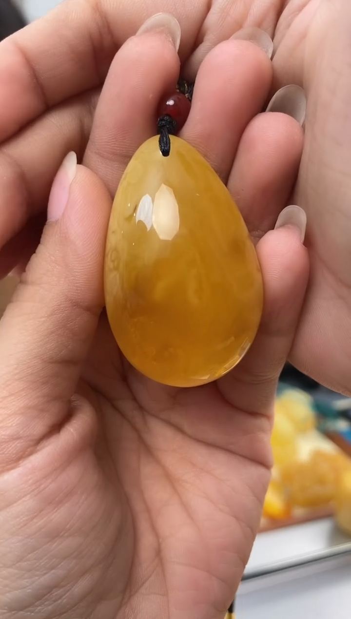 【闪购商品】琥珀裸石未镶嵌天然琥珀蜜蜡水滴