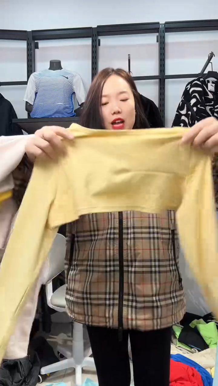 2081 编码  瑕疵直播间过款为准 尺码2