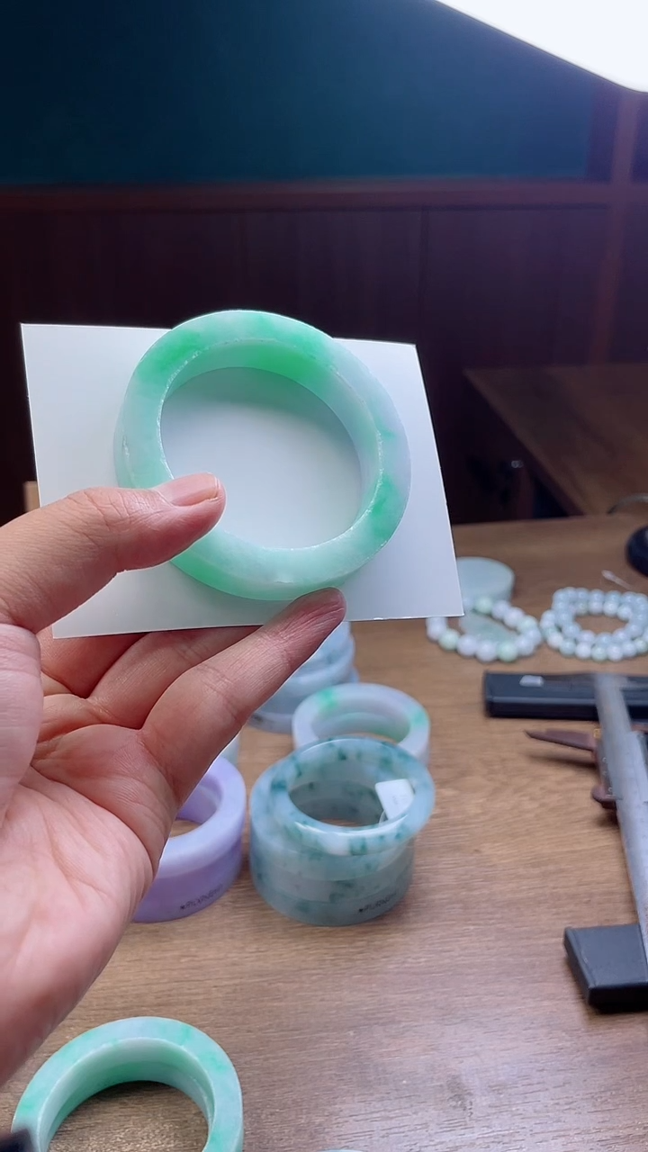 未镶嵌手镯定制翡翠枫定制