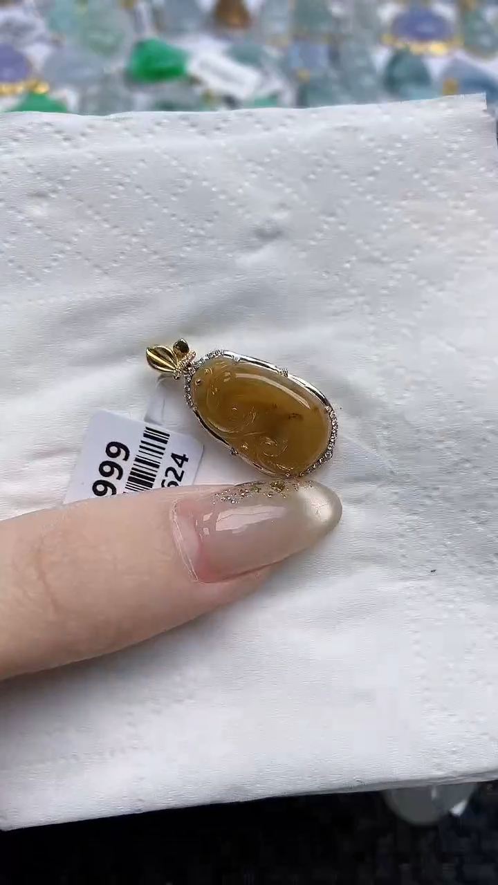 【闪购商品】翡翠颈饰18K金镶嵌天然A货翡翠 52