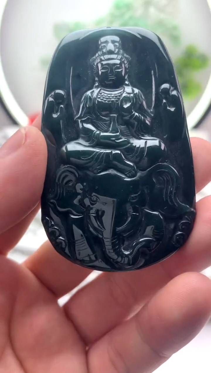 【闪购商品】翡翠颈饰未镶嵌普贤