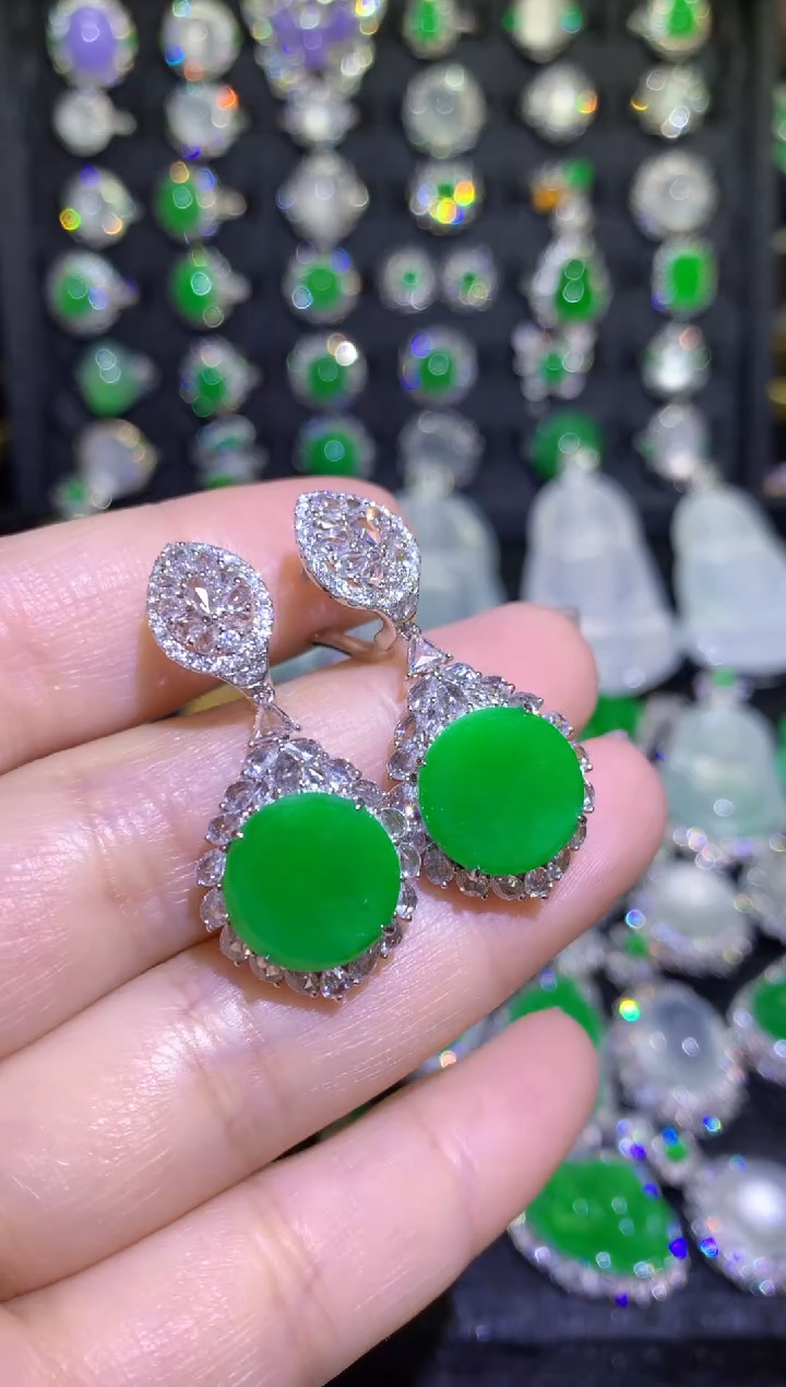 【闪购商品】翡翠耳饰18K金镶嵌高冰正阳满绿无事圆牌耳坠