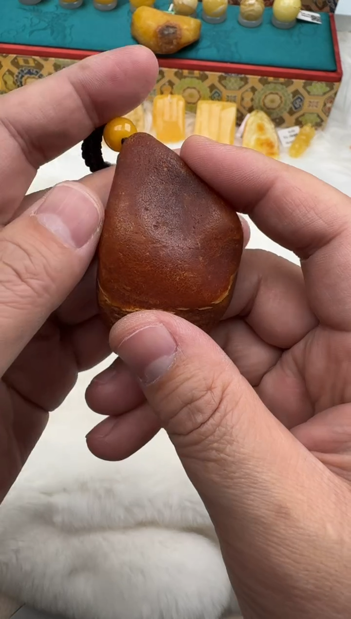 裸石琥珀未镶嵌HZ003