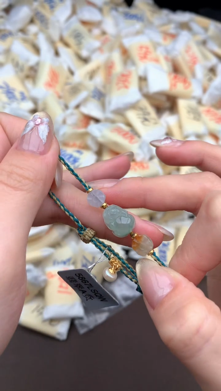 【闪购商品】翡翠手绳未镶嵌一